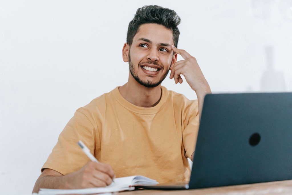 The Top Tax Advantages of Working With Freelancers and Consultants